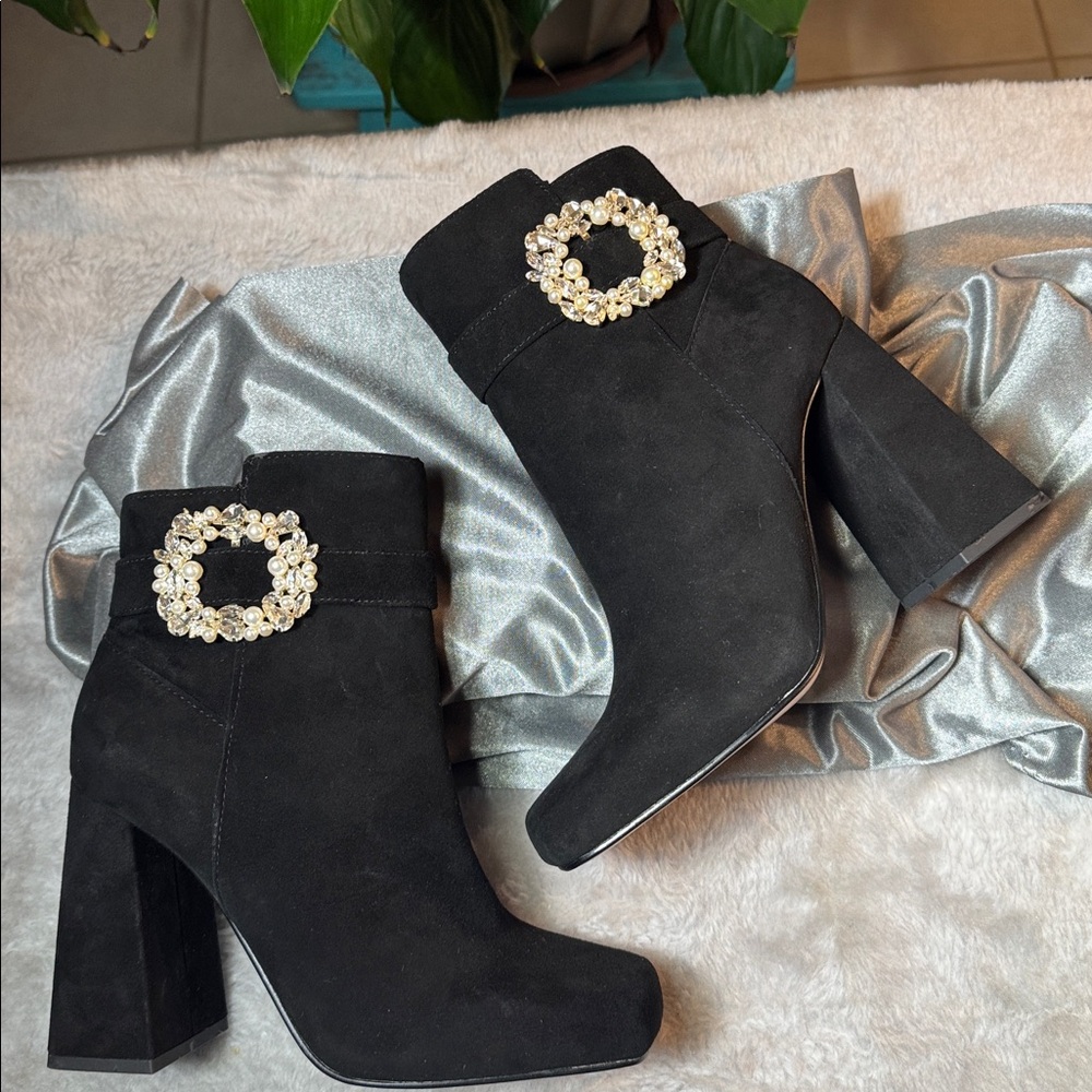 Jessica Simpson Black Leather Embellished Ankle Boots - Women's 7.5M